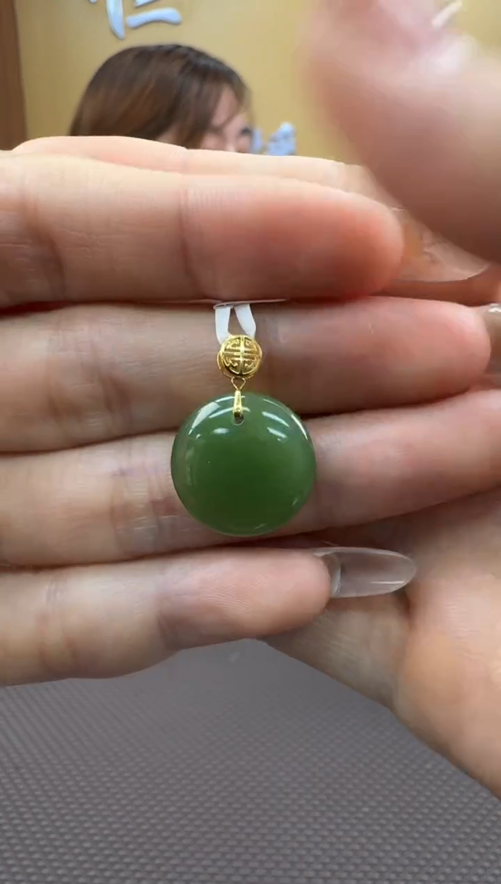 【闪购商品】和田玉挂件18K金镶嵌挂件