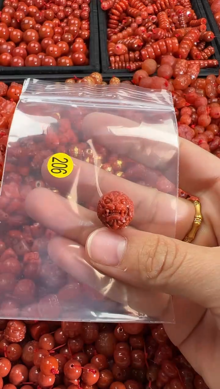 【闪购商品】南红玛瑙颈饰未镶嵌1