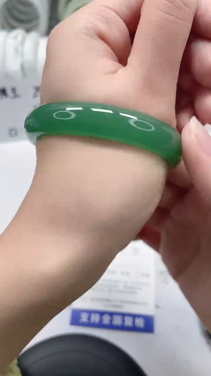 未镶嵌手镯石英质玉29-50/51