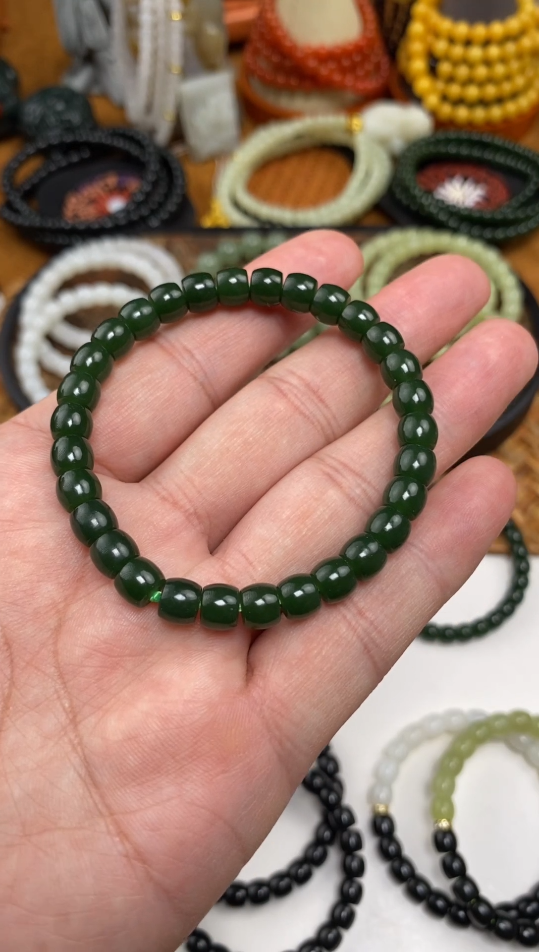 颈饰未镶嵌和田玉手串