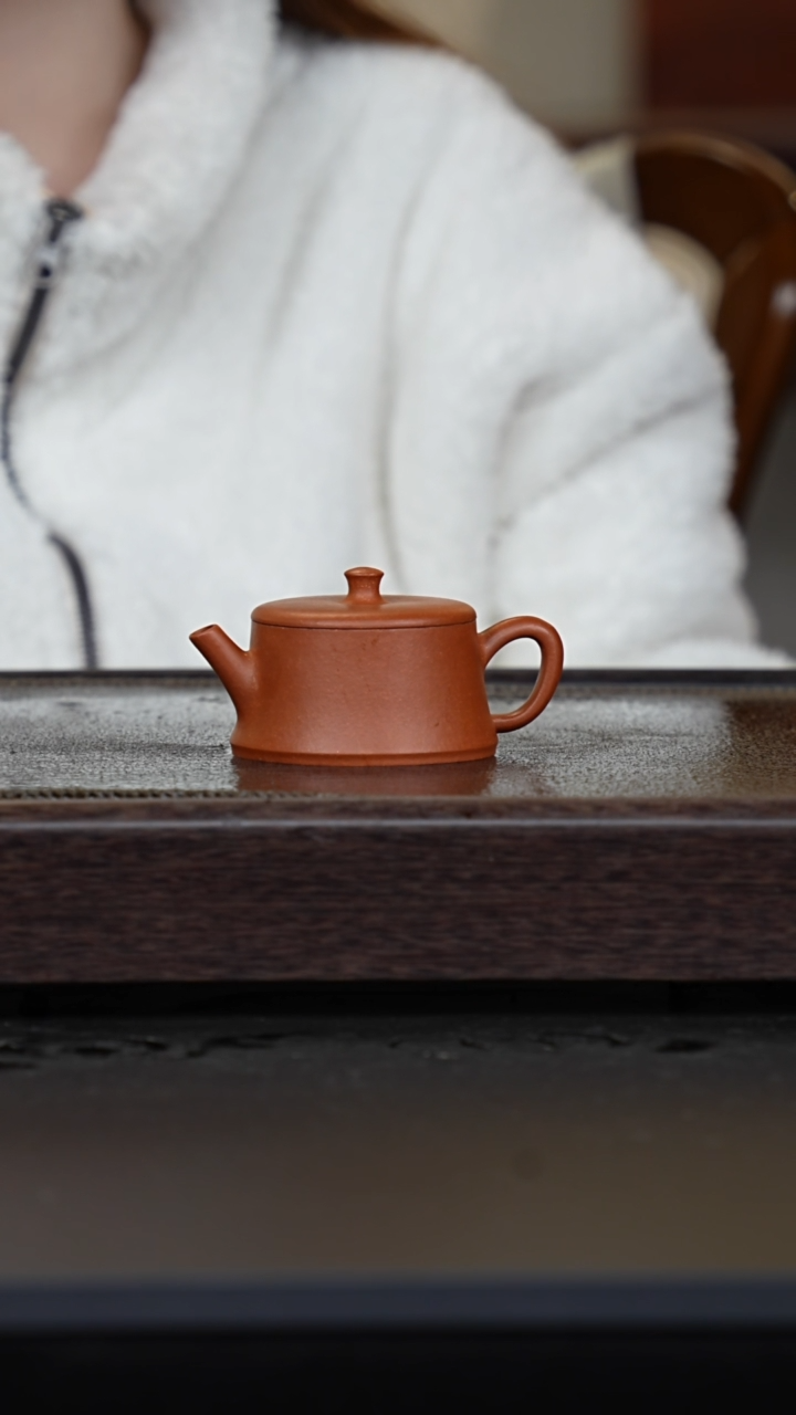 【闪购商品】紫砂茶壶微瑕红降坡云柱