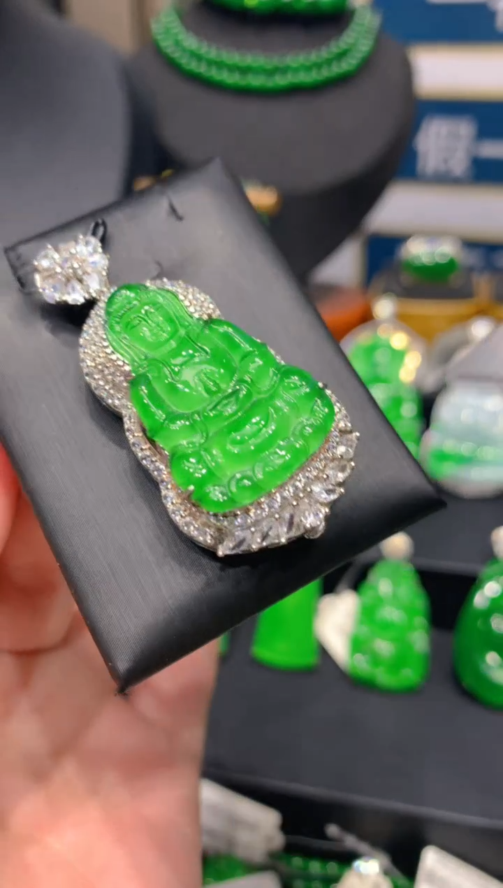 颈饰银S925镶嵌翡翠8一季