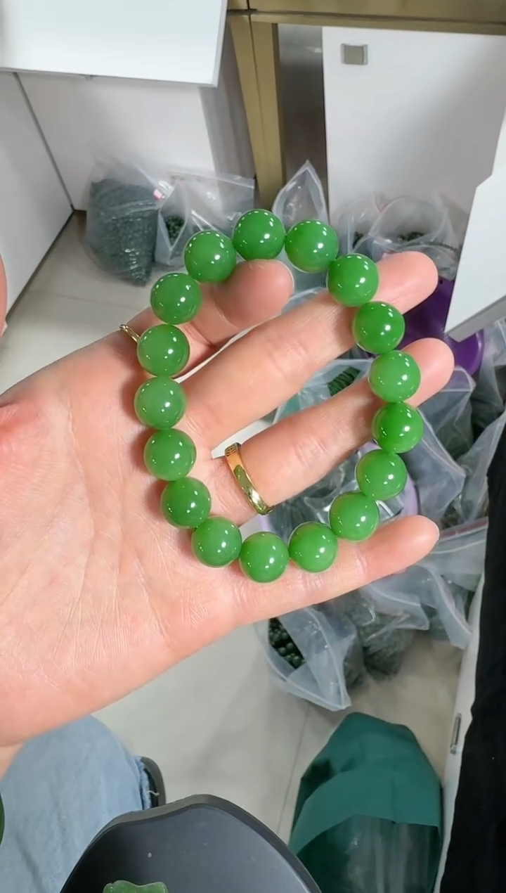 未镶嵌和田玉（碧玉）手链12m顶顶货