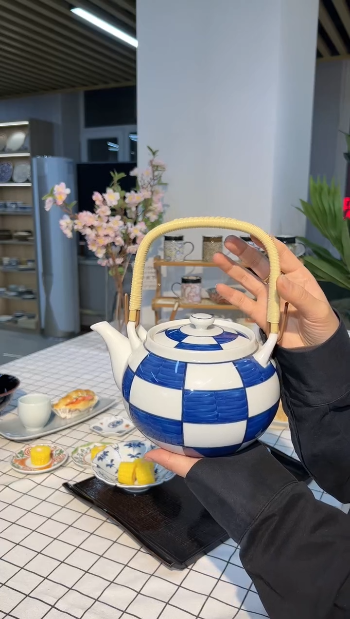 瓷片48256482564825648256