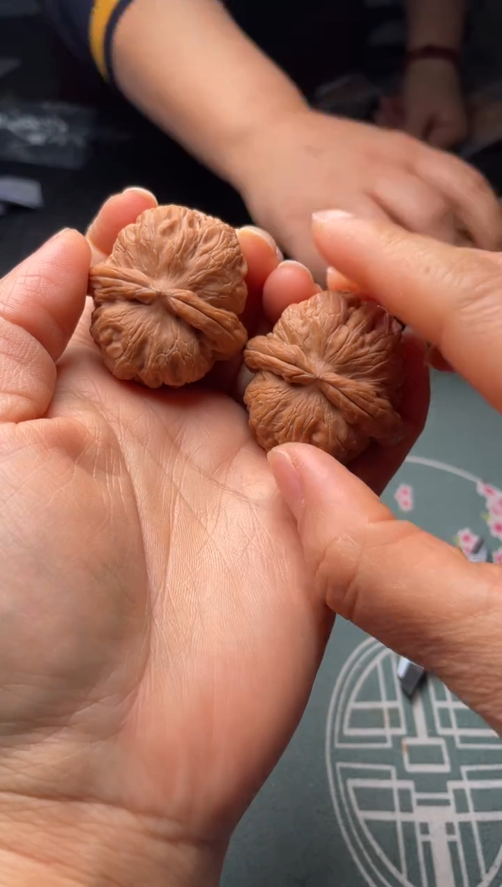 把件文玩核桃w34  元宝 40尺 小水尖