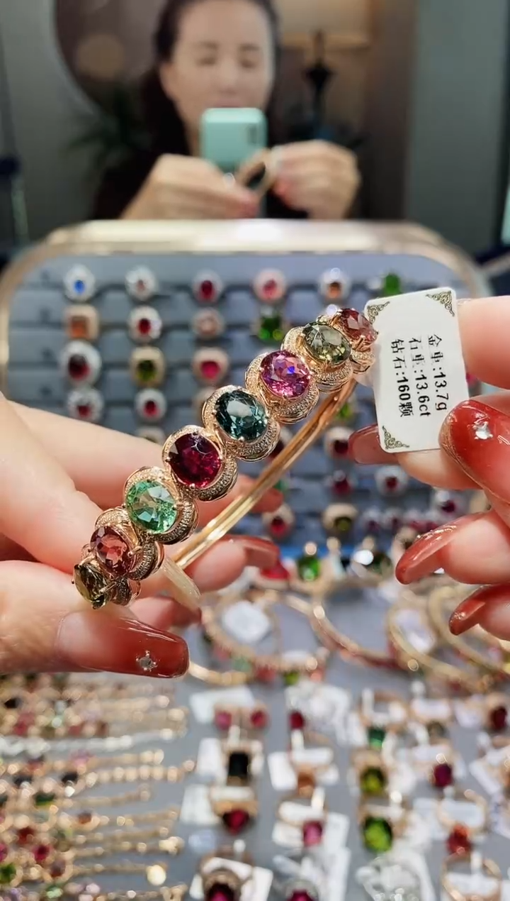 【闪购商品】碧玺手镯18K金镶嵌13.6..