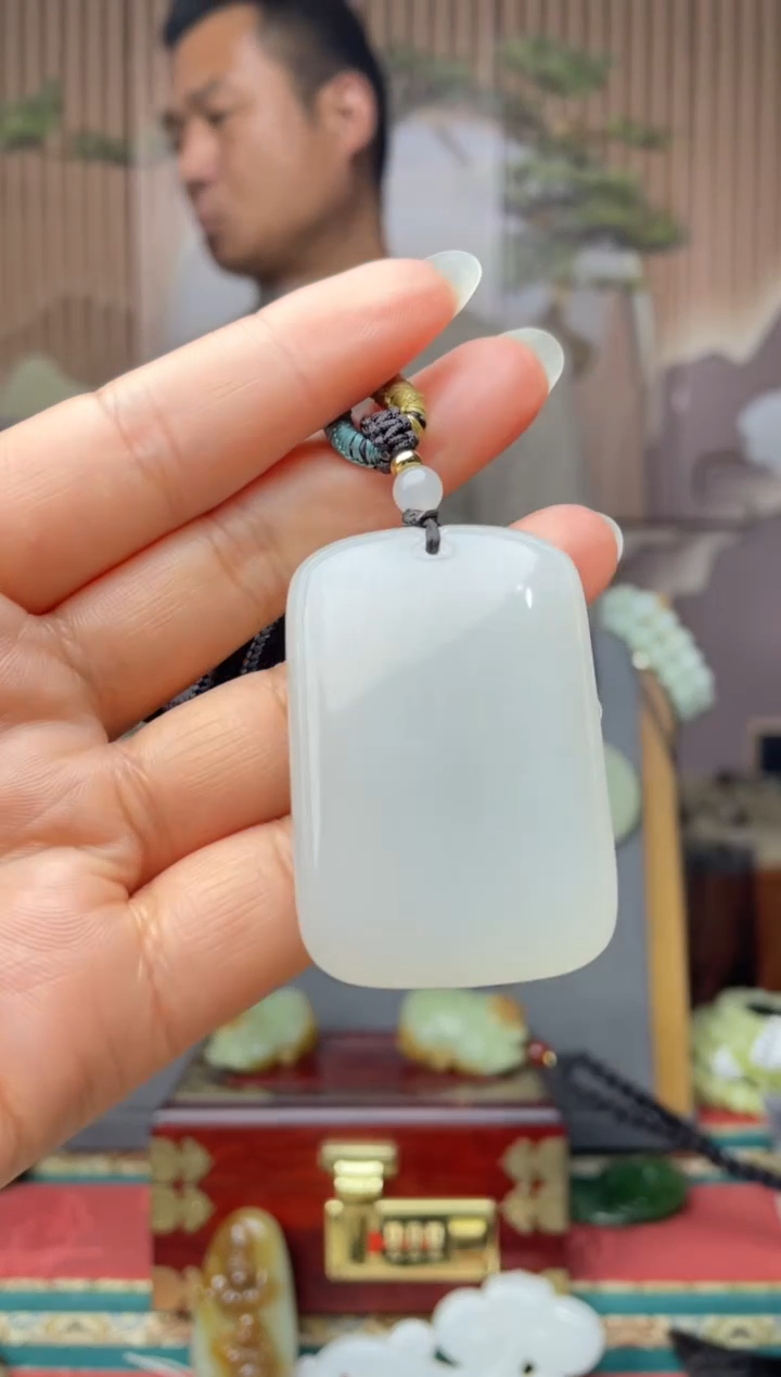 颈饰未镶嵌和田玉拍一发一