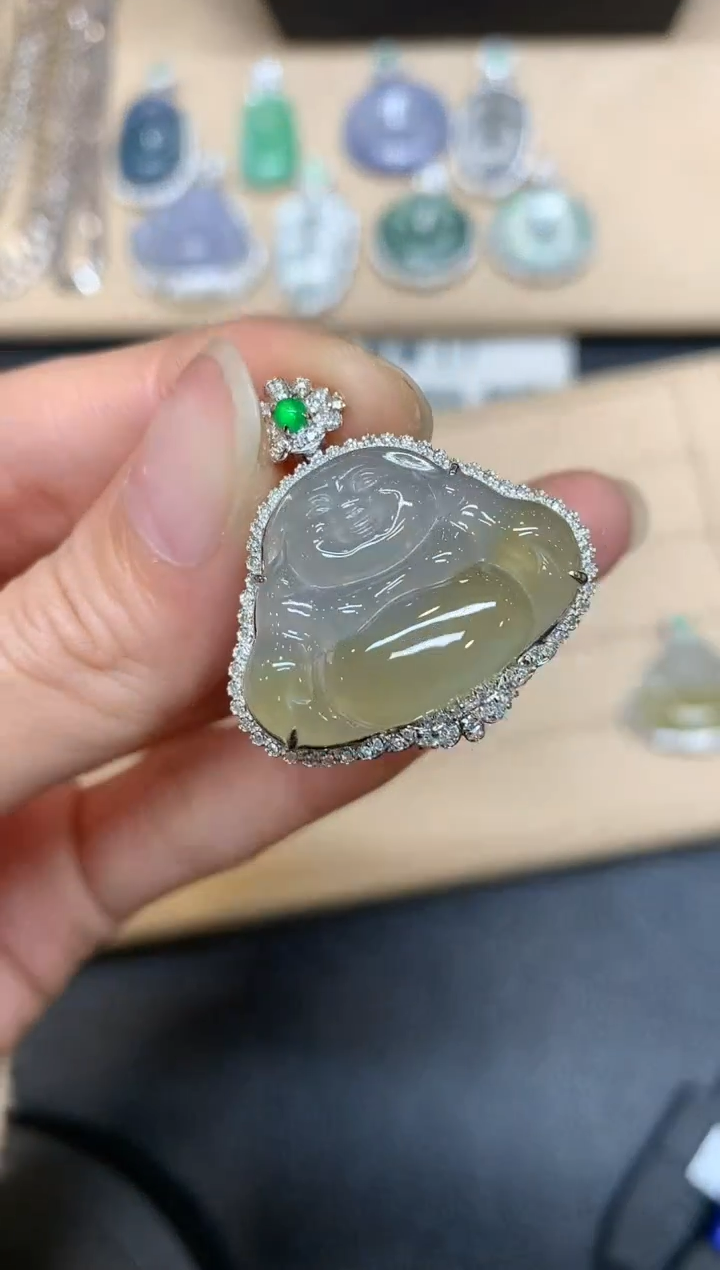 【闪购商品】翡翠吊坠(不含链)18K金镶嵌佛公【无服务费