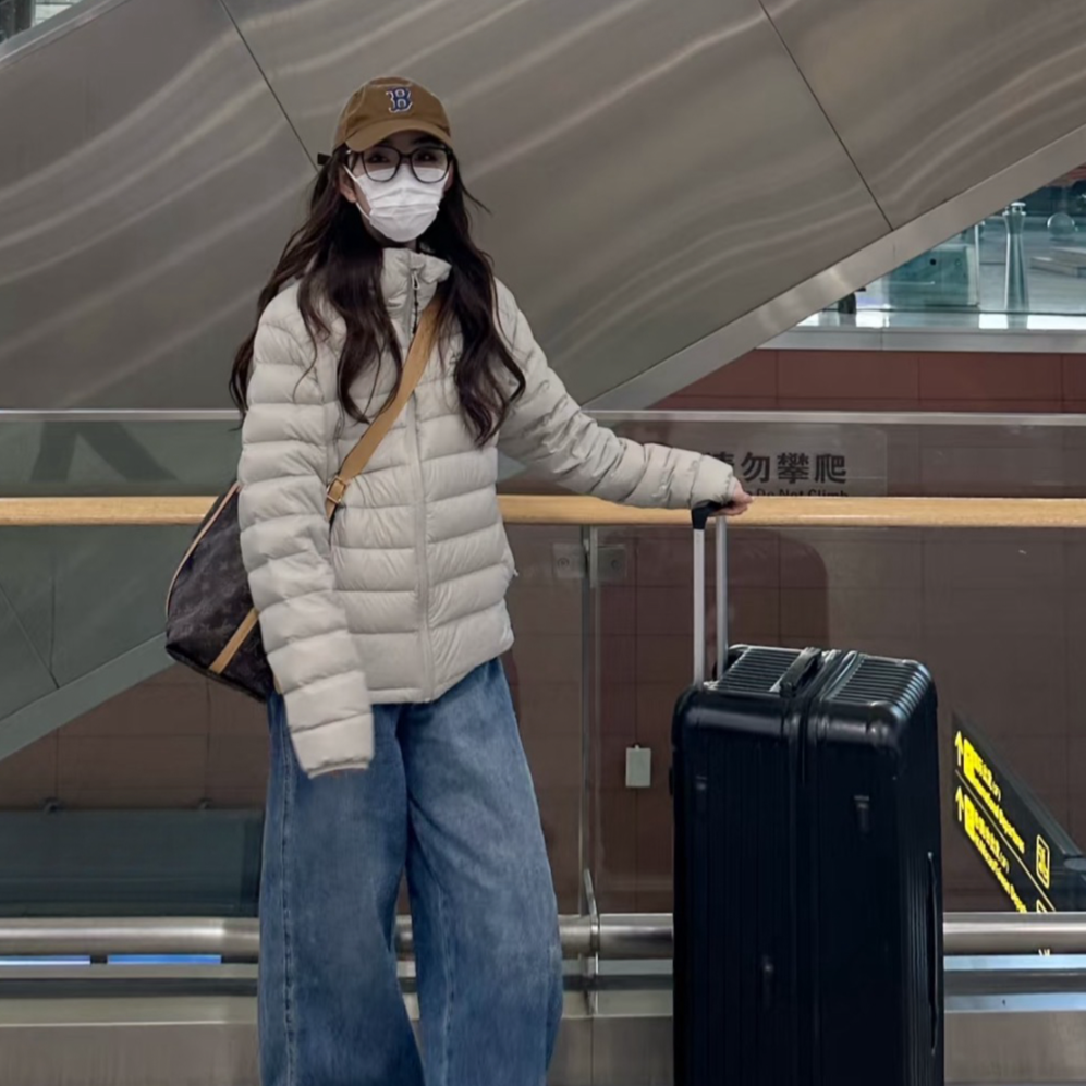 轻薄排骨羽绒服女短款2025年冬季新款休闲鸭绒粉色情侣连帽外套