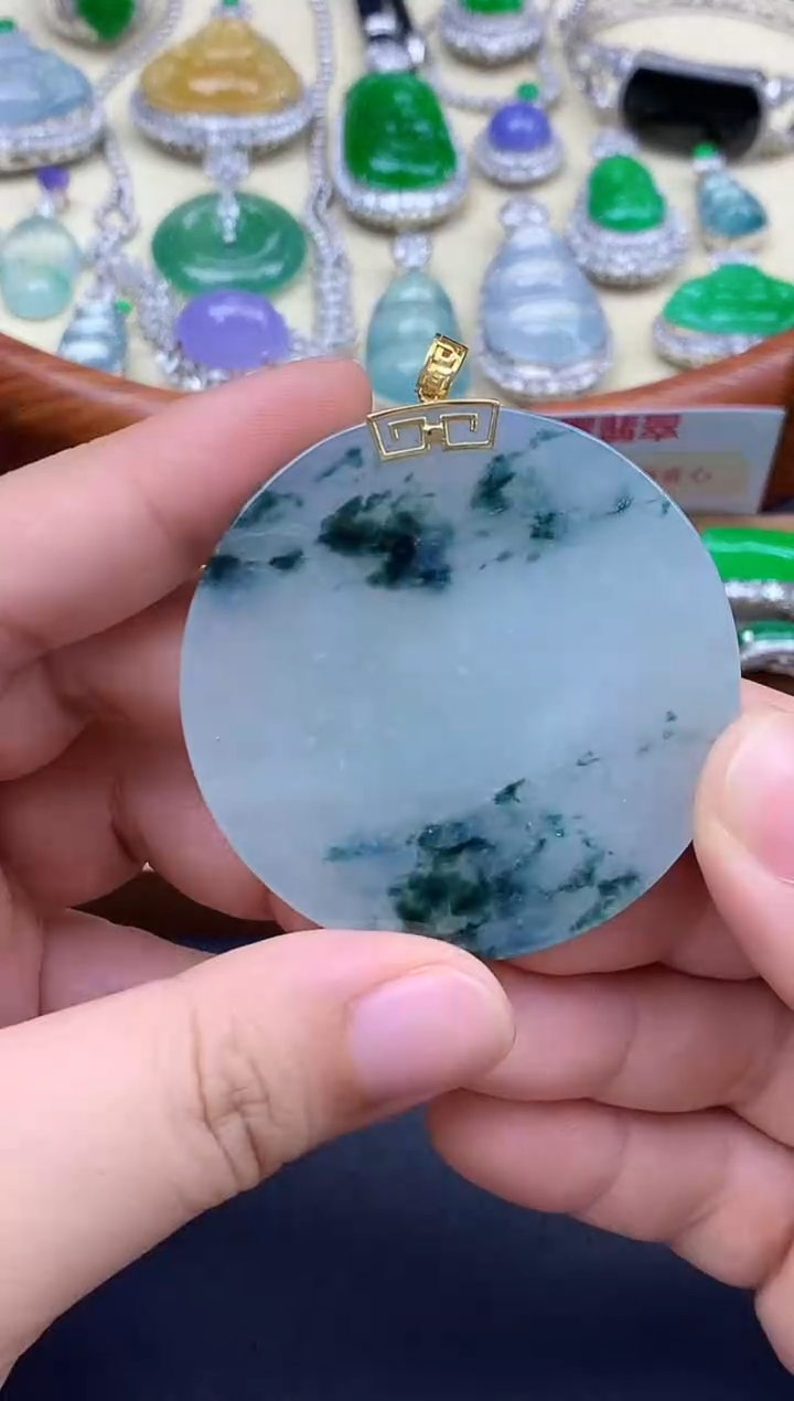 颈饰18K金镶嵌翡翠87-中国好珍宝