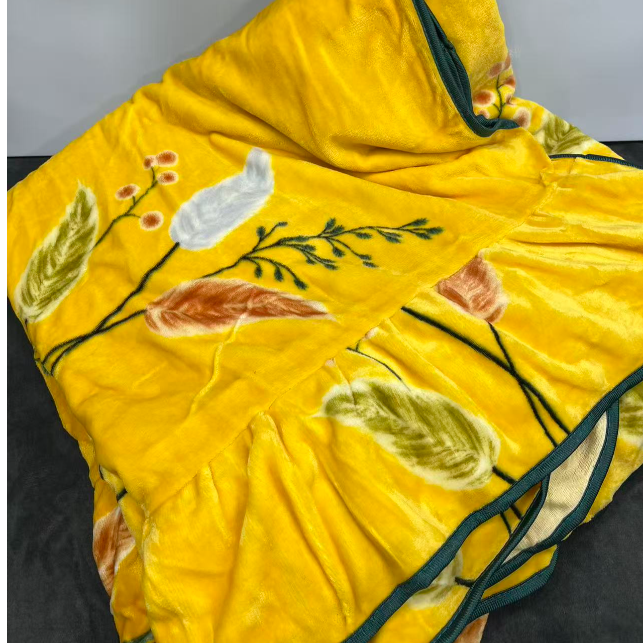 黄花加厚牛奶绒床单245*250cm