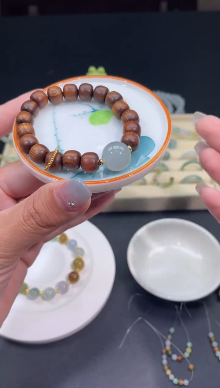 翡翠未镶嵌颈饰翡翠净货