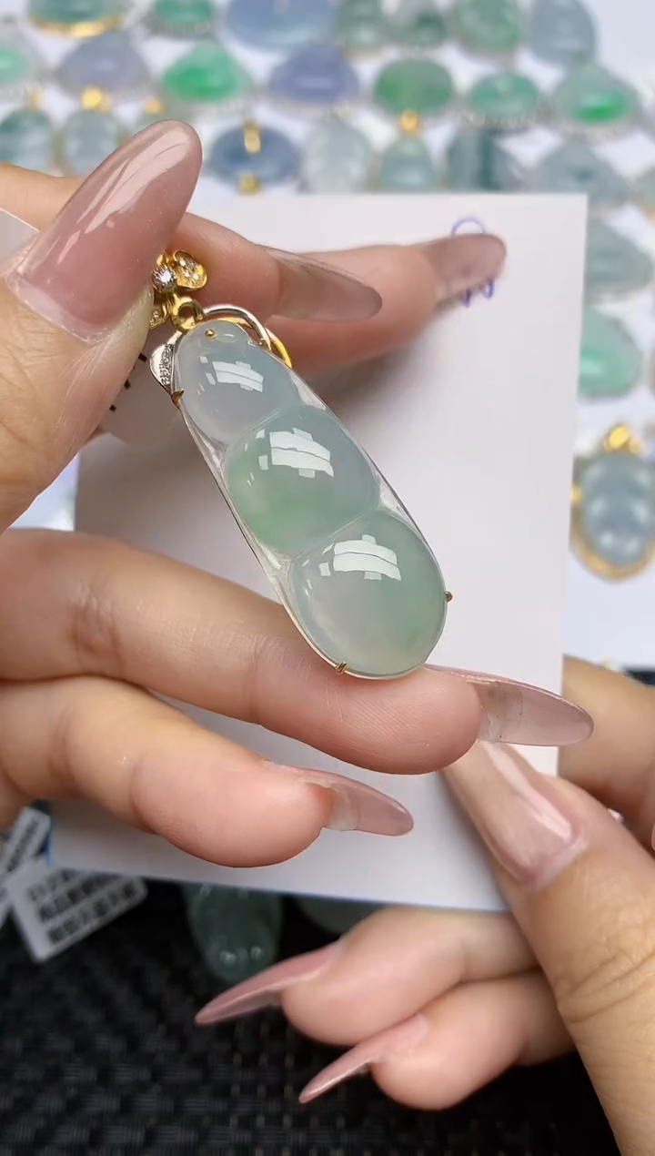 【闪购商品】翡翠颈饰18K金镶嵌天然A货翡翠 80