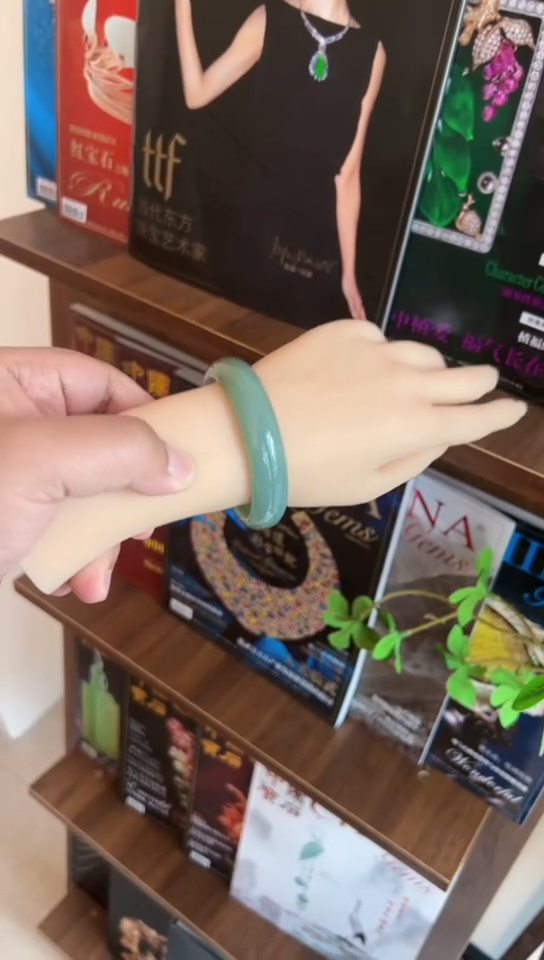 【闪购商品】翡翠手镯未镶嵌57mmmmmmmm