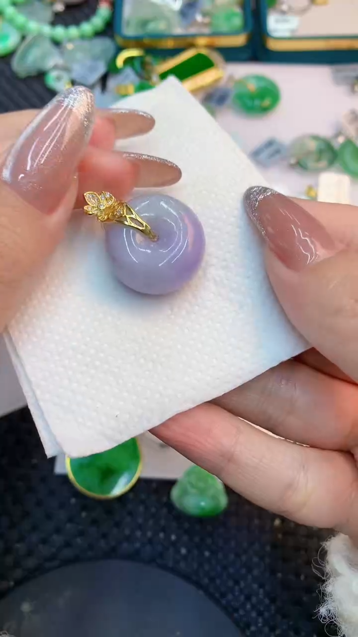 颈饰未镶嵌翡翠多样性发其一