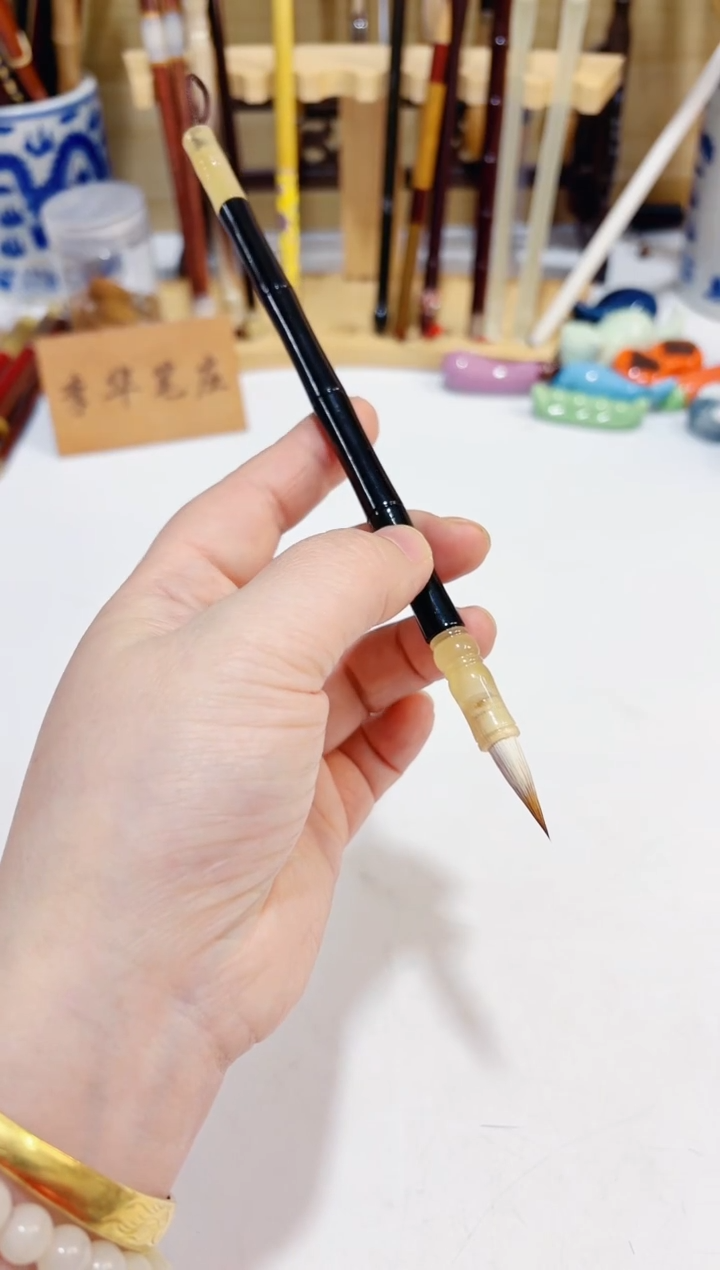 黑檀羊角纯兼毫小楷1支 出锋2.1 口径0.6 试墨不售后