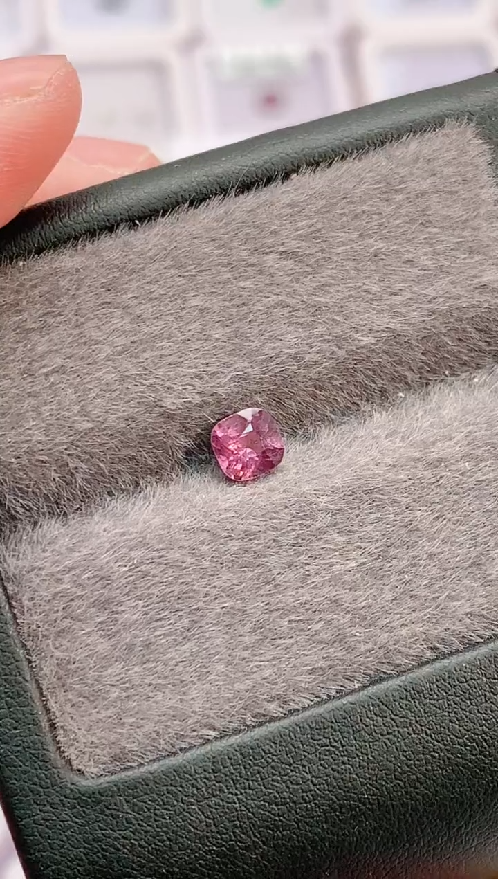 裸石尖晶石0.7-39天然尖晶石