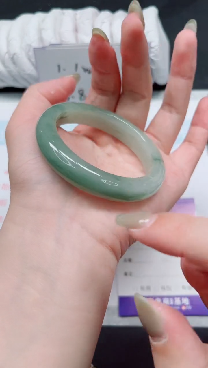 石英质玉未镶嵌手镯143/56