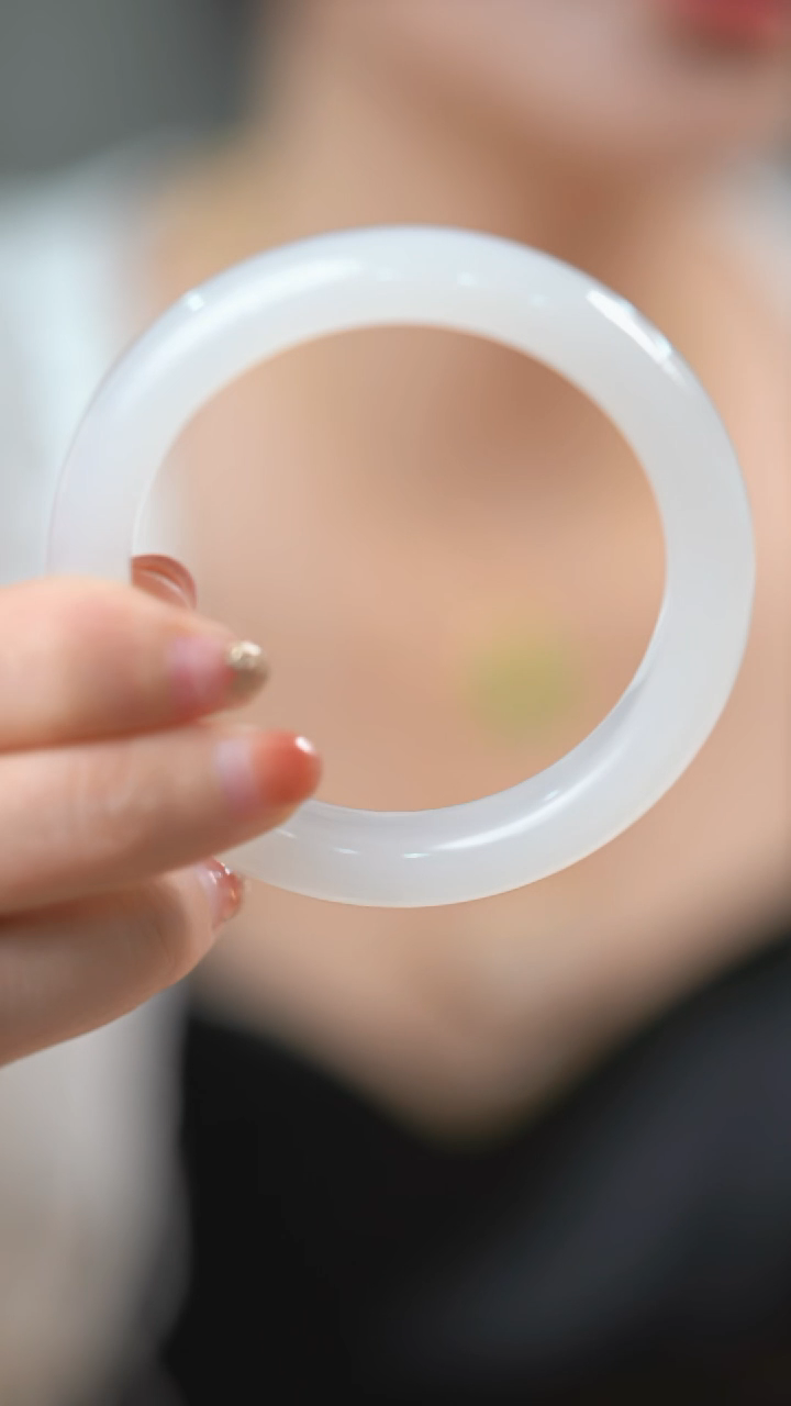 【闪购商品】和田玉手镯未镶嵌白玉手镯HNZ7284