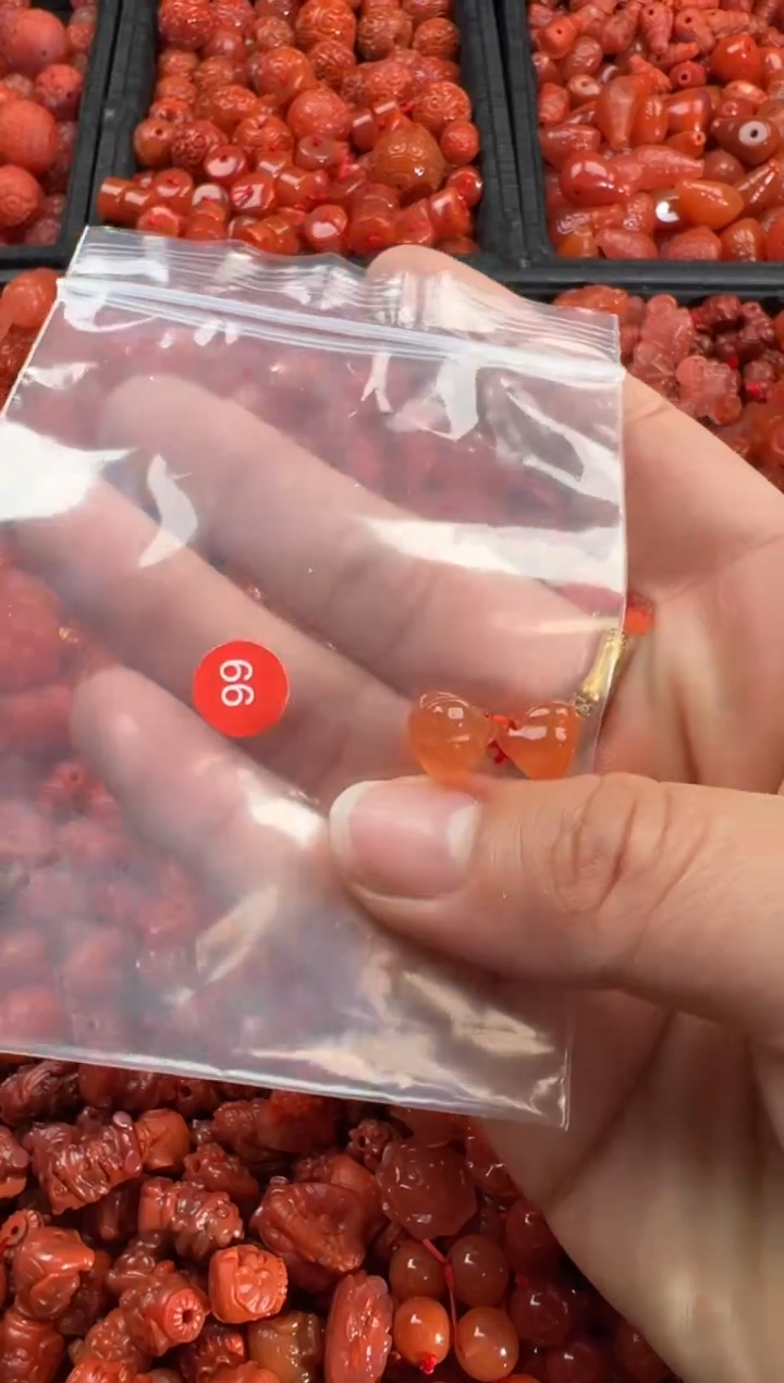 【闪购商品】南红玛瑙颈饰未镶嵌1