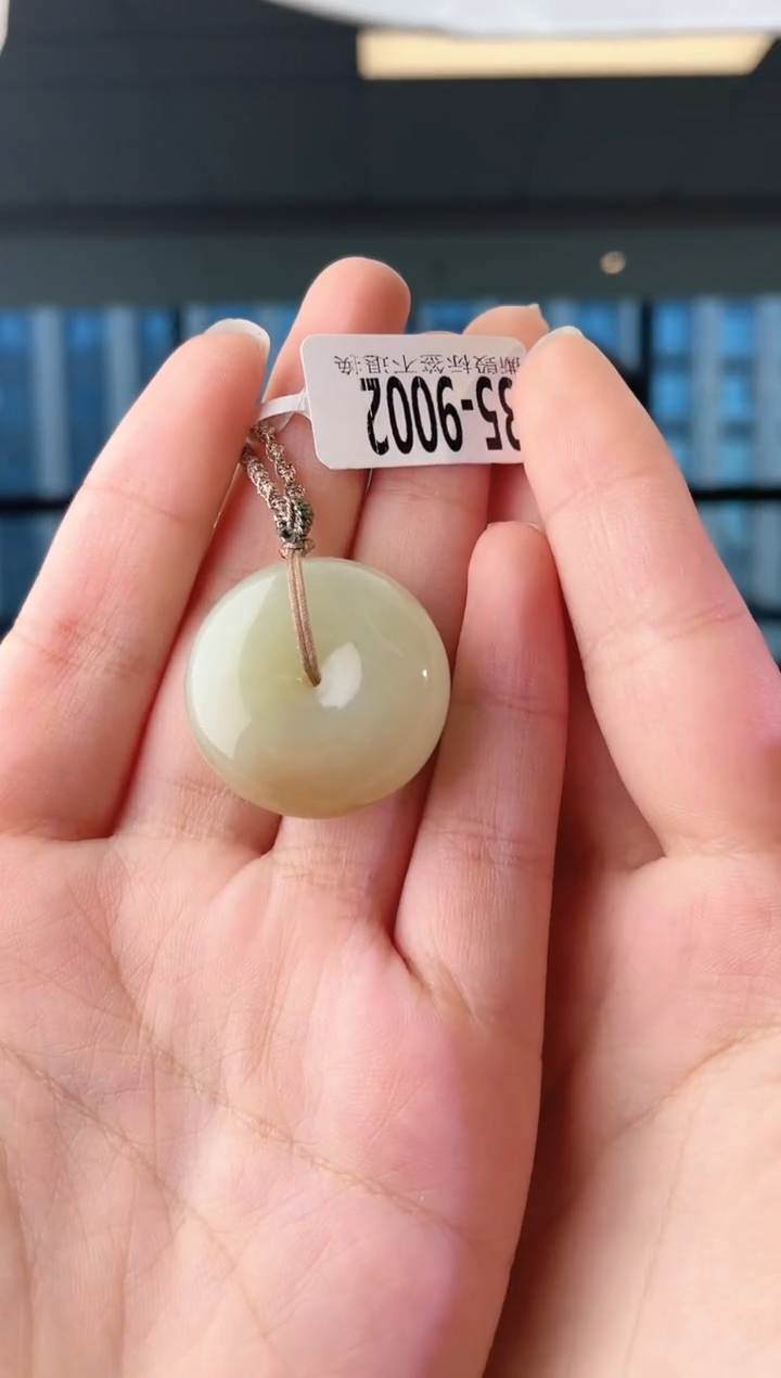 颈饰未镶嵌和田玉扣 9002