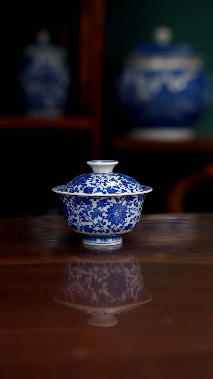 晓月柴窑 缠枝盖碗