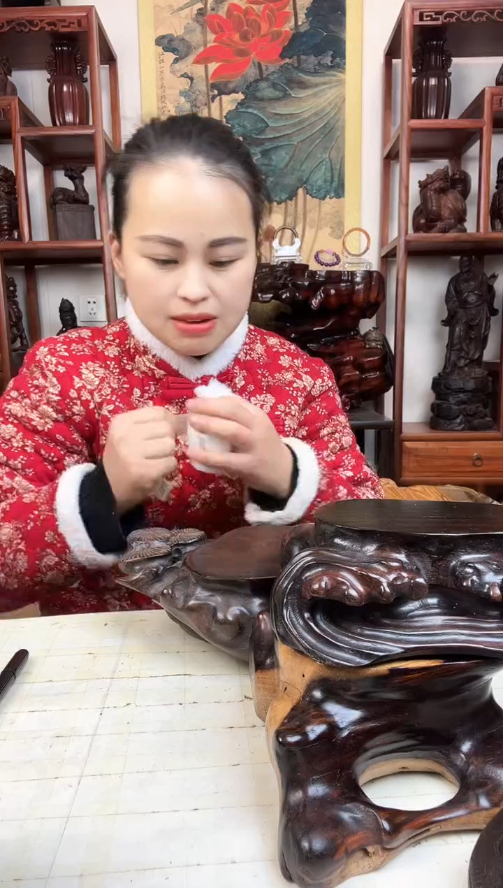 【闪购商品】香榧木臻宝工艺随行底座