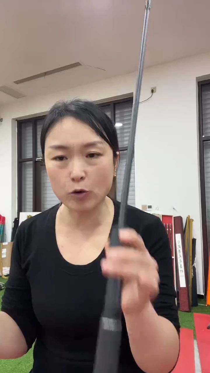 碳素1.8m路亚竿一支