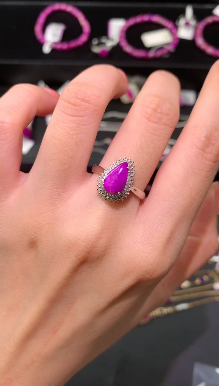 【闪购商品】苏纪石（舒俱来）.18K金镶嵌舒俱来戒指