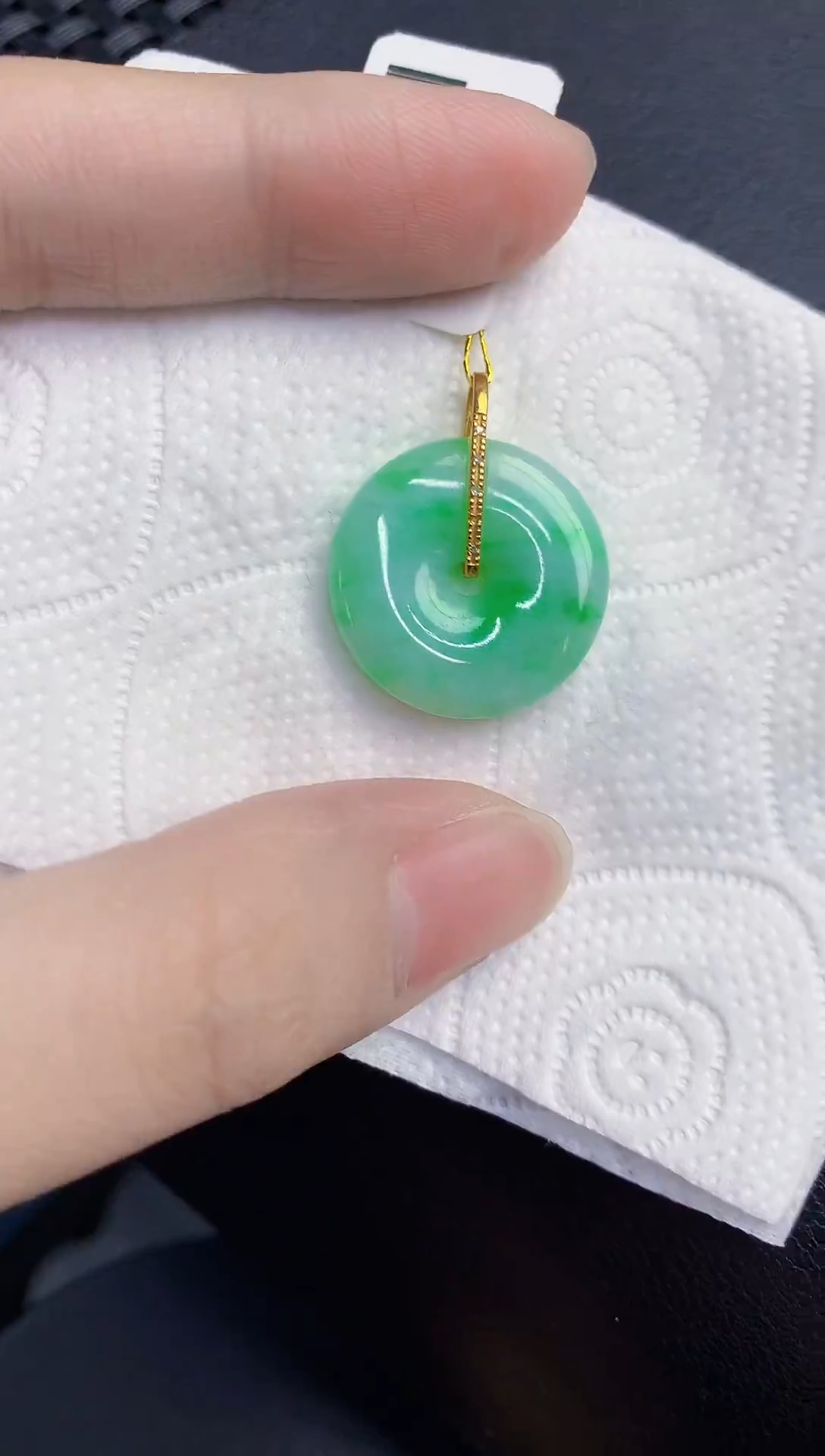 颈饰18K金镶嵌翡翠天然翡翠缅甸A货