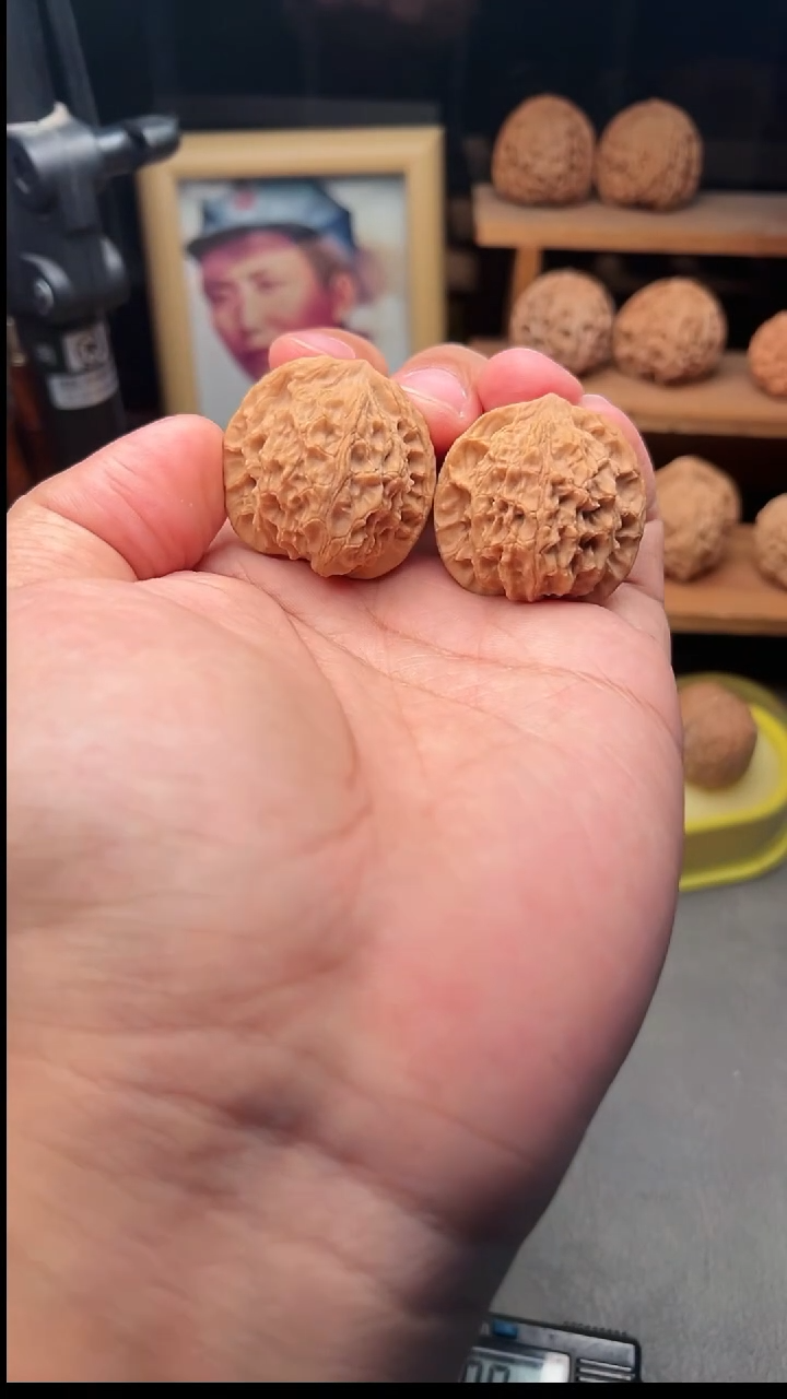 吊坠文玩核桃野麻狮子头36