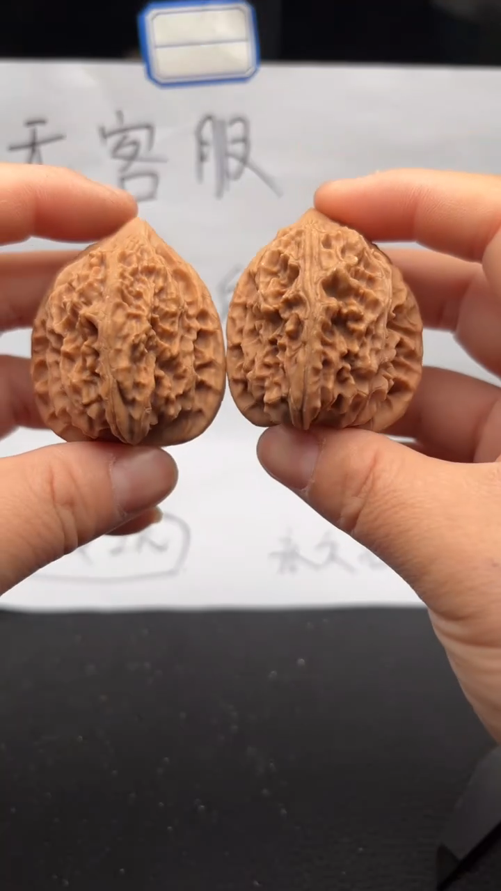 吊坠文玩核桃88鸡心