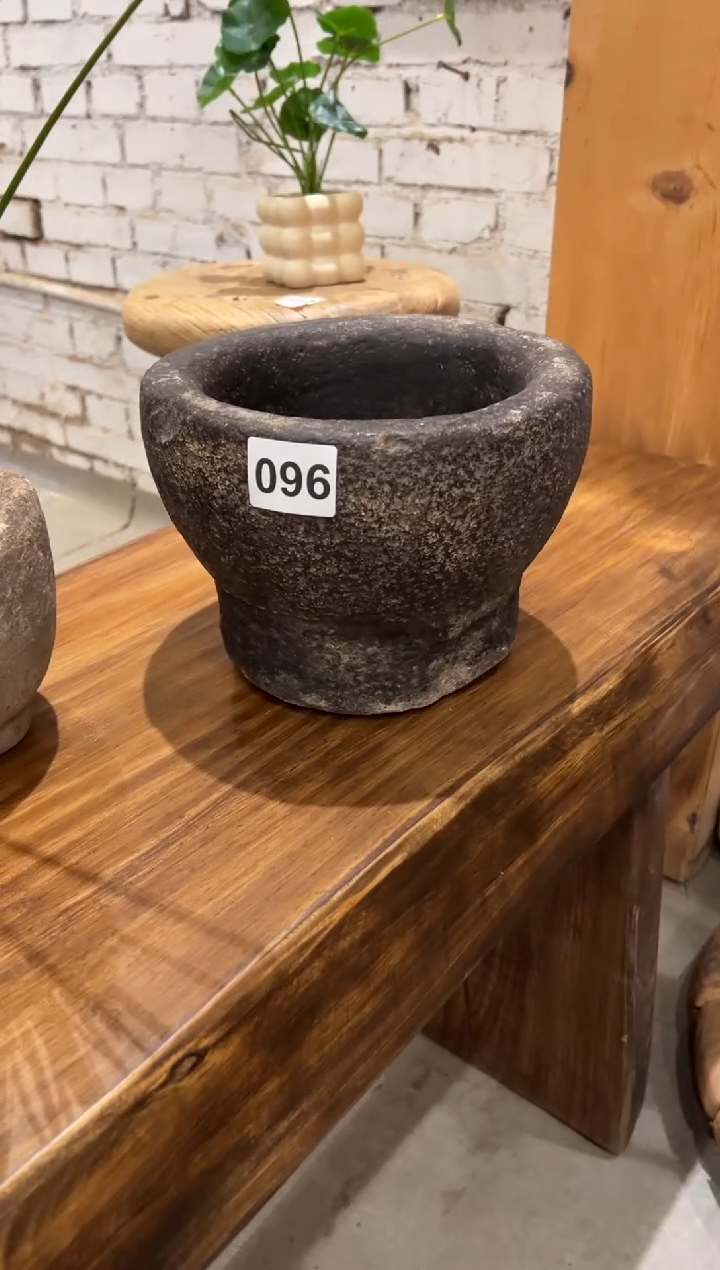 木（非红木类）福****?石臼