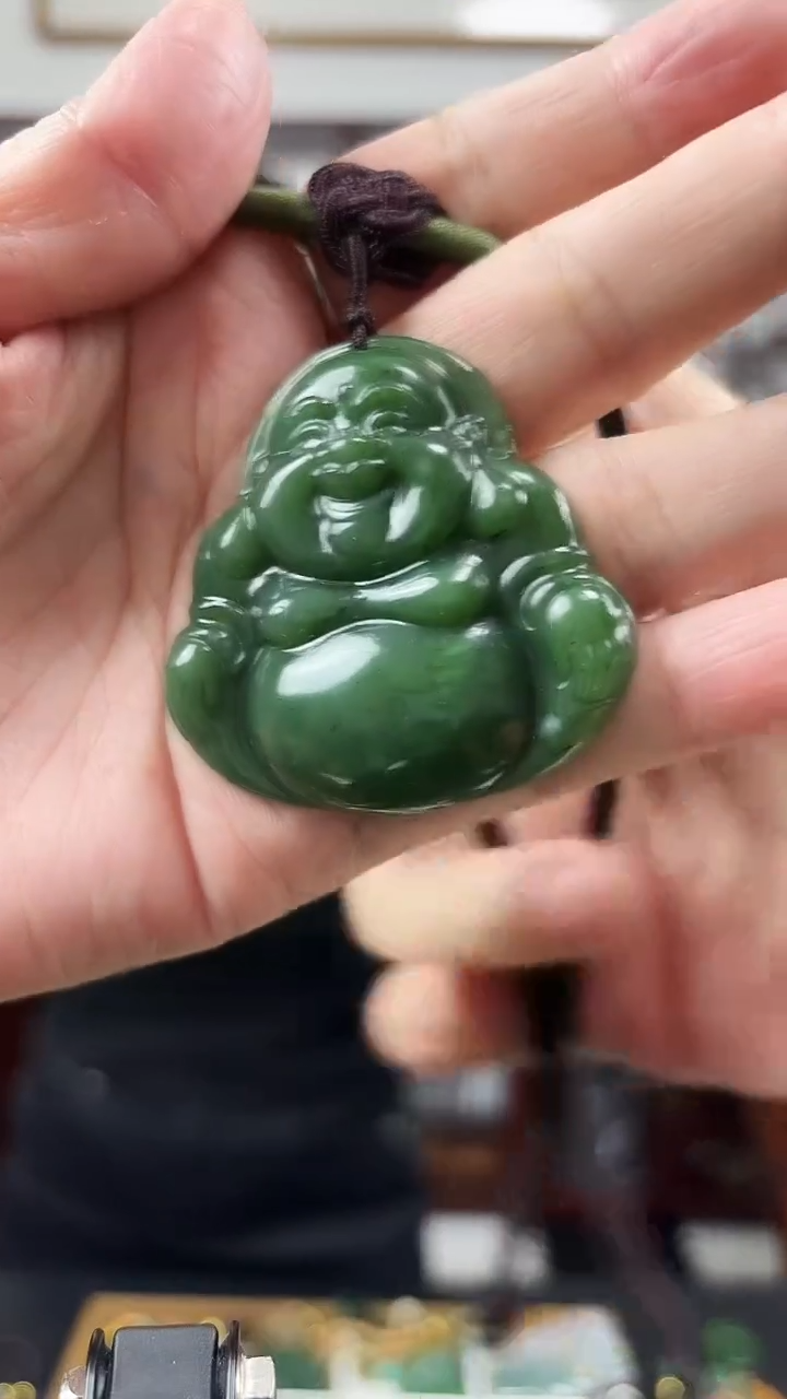 颈饰未镶嵌和田玉佛公