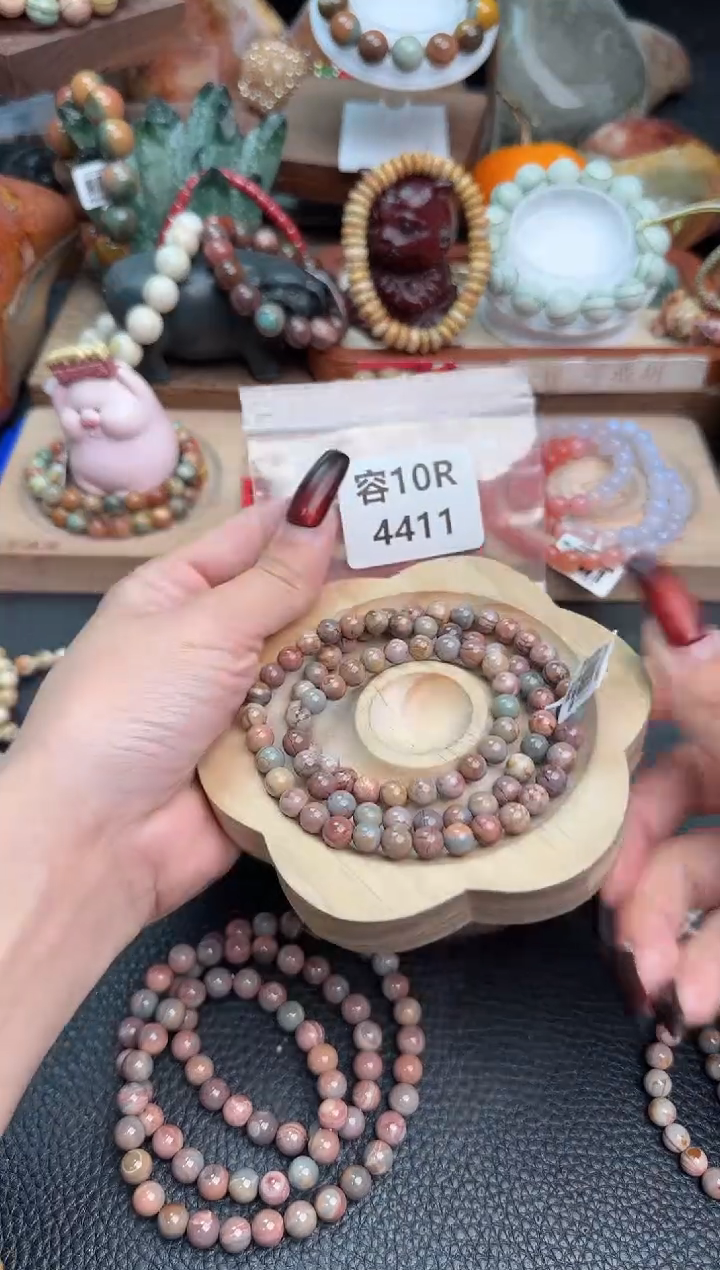 【闪购商品】石英质玉手链未镶嵌10R4411