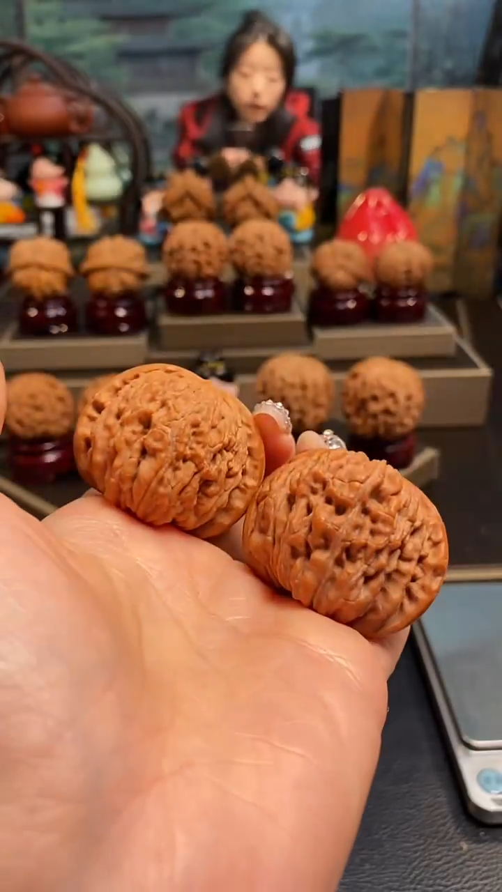 【闪购商品】文玩核桃把件H936四座楼43