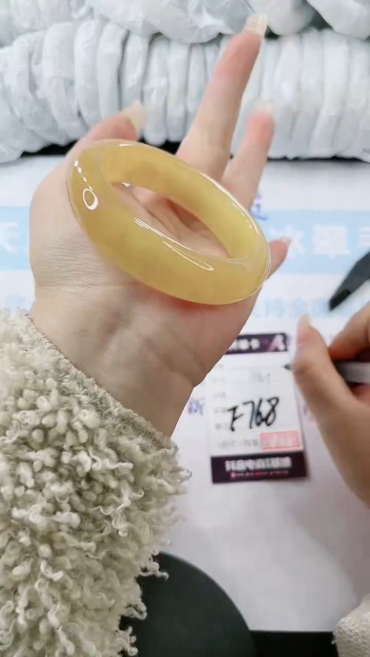 【闪购商品】石英质玉手镯未镶嵌多样性发货F768