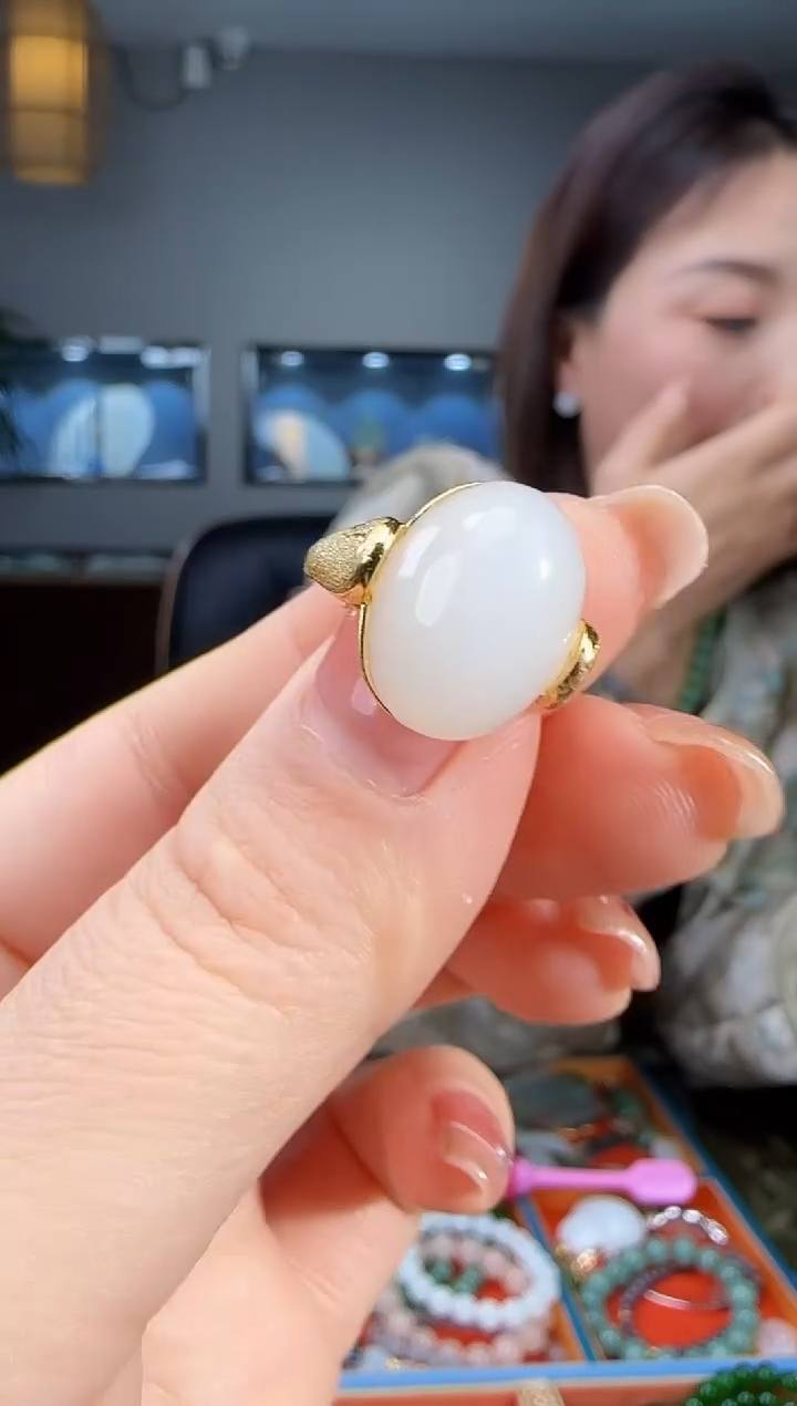 银S925镶嵌戒指和田玉1