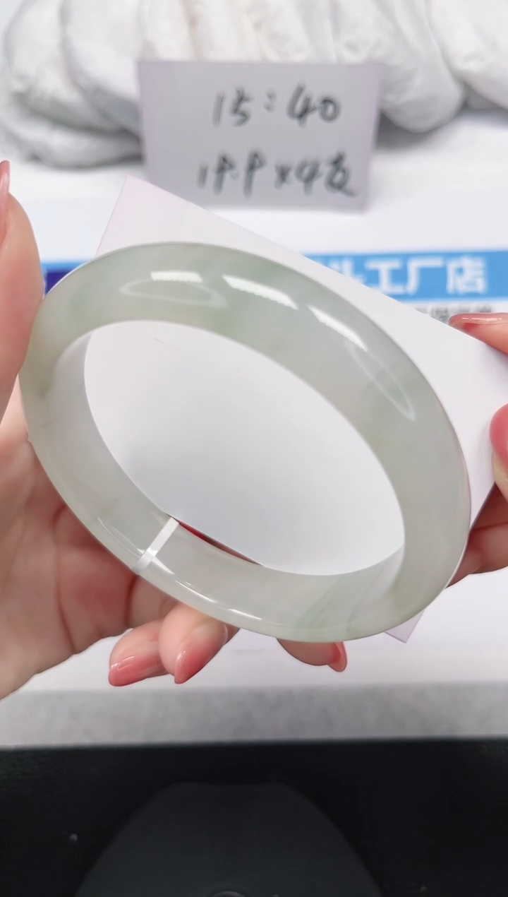 未镶嵌手镯石英岩玉88-64/65