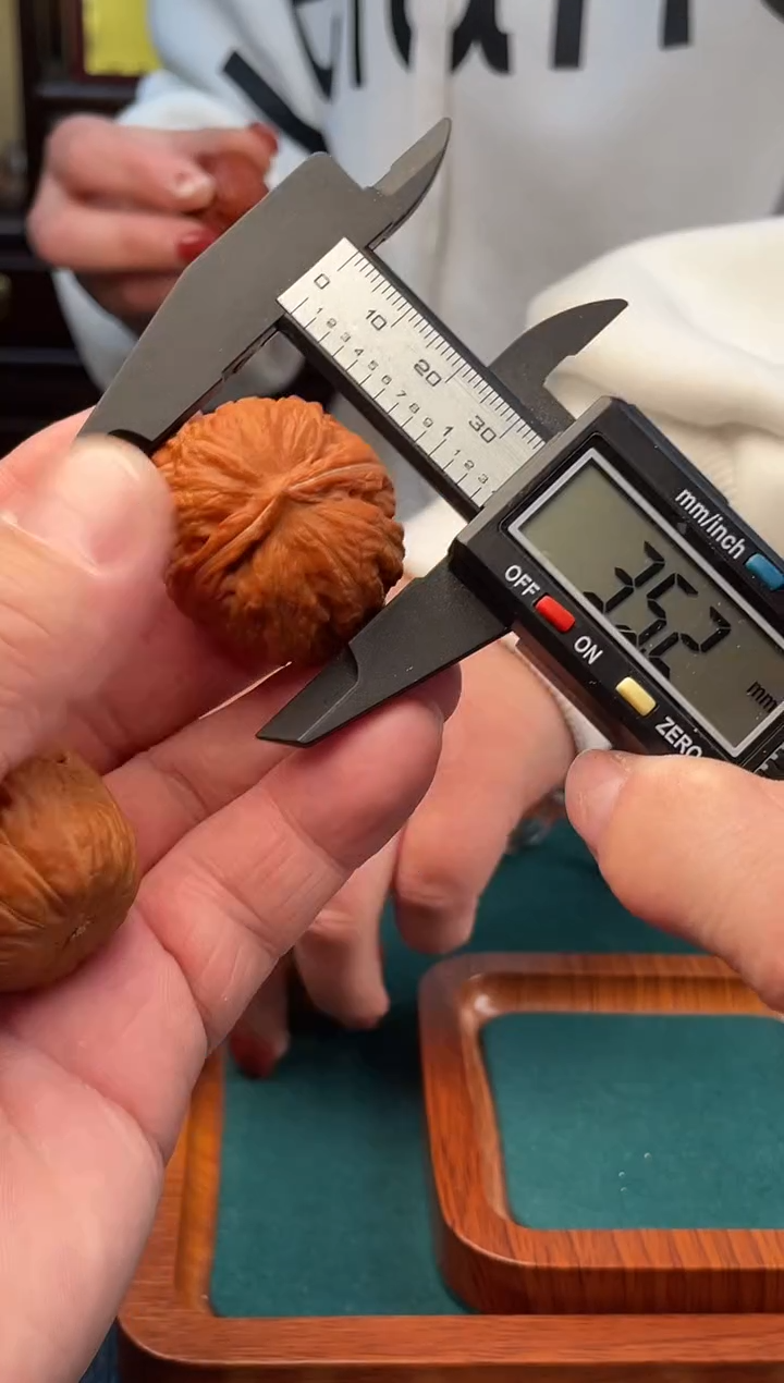【闪购商品】文玩核桃把件秋子66.66