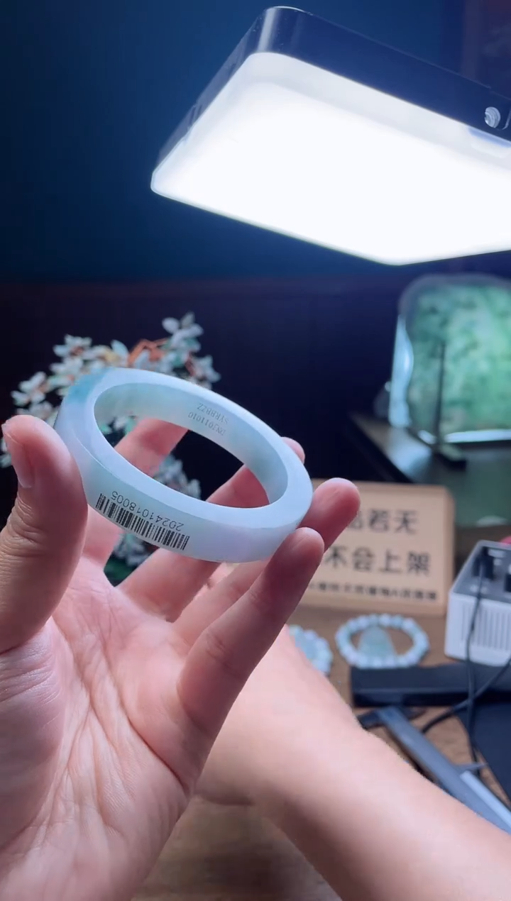 【闪购商品】定制翡翠手镯未镶嵌定制