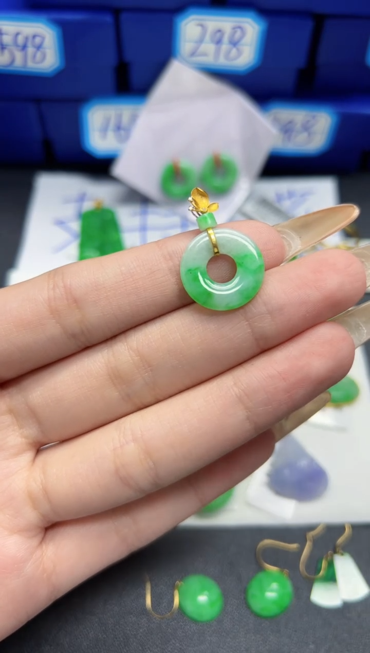 【闪购商品】翡翠颈饰18K金镶嵌Y缅料A货/支持复检/一件