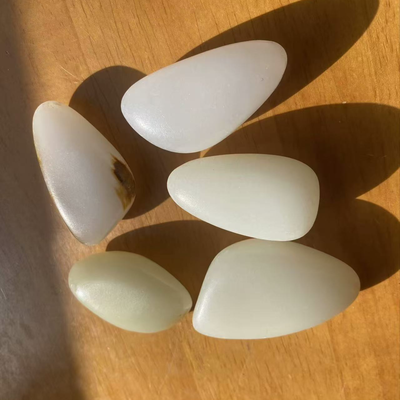 非金属布艺吊坠 新疆和田籽石小白子