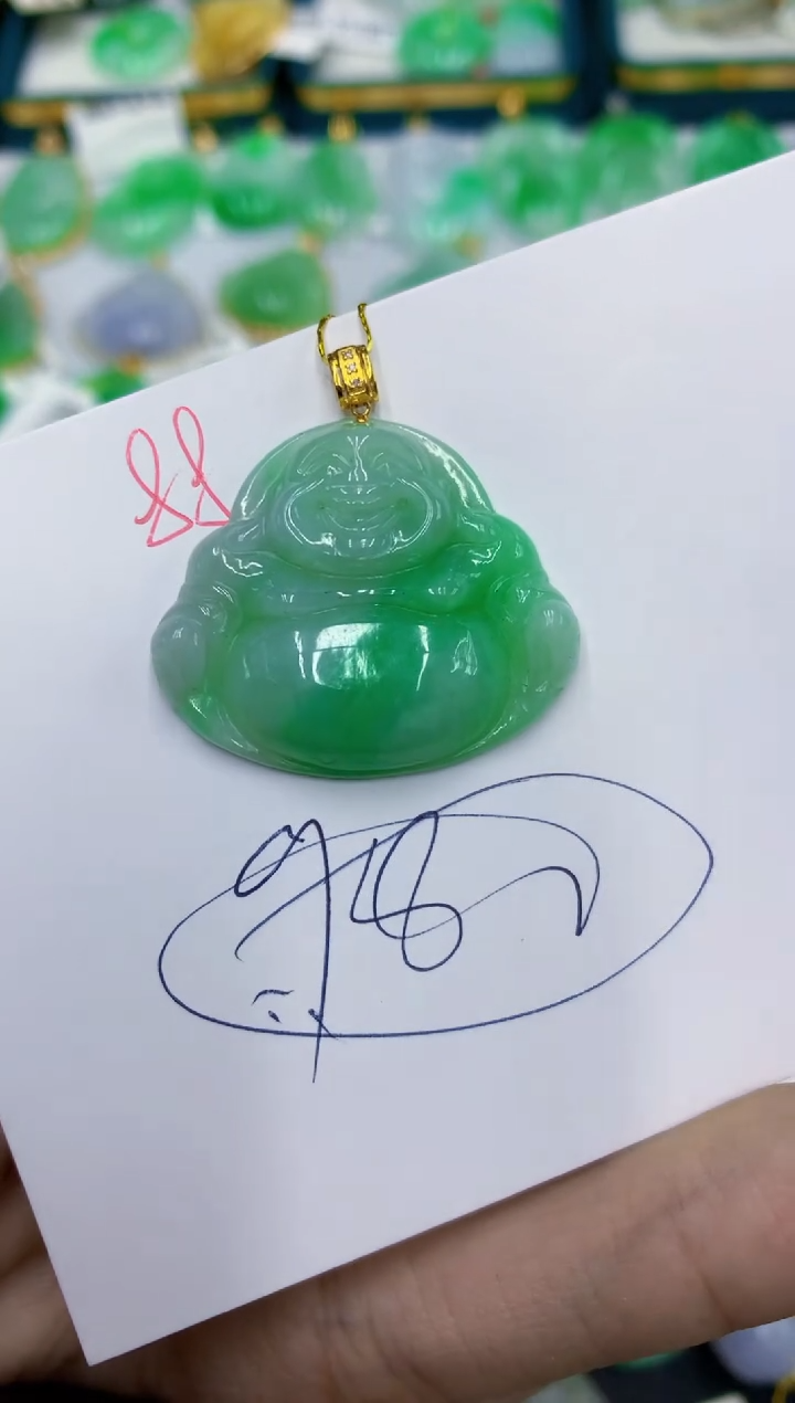 翡翠18K金镶嵌颈饰1111111111