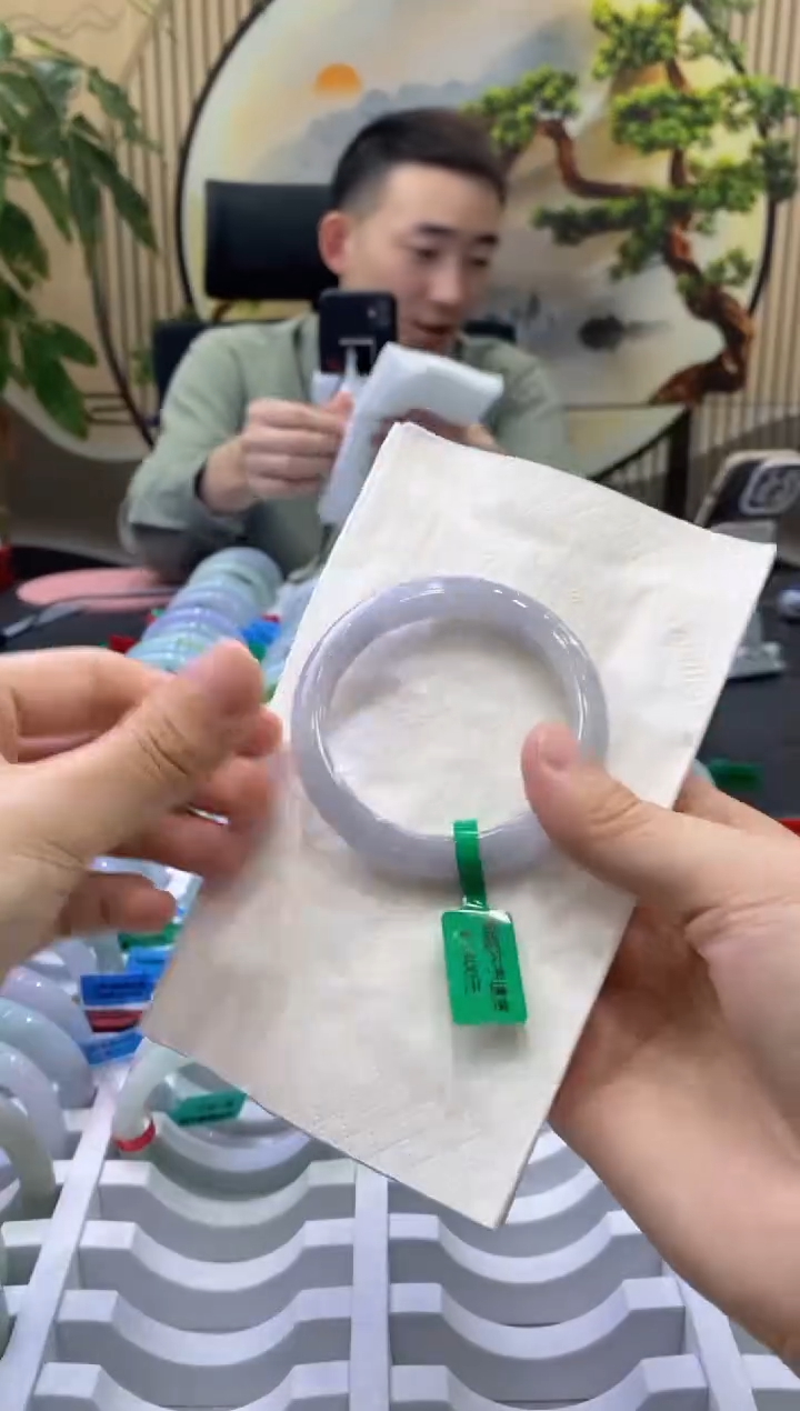 未镶嵌手镯翡翠9688