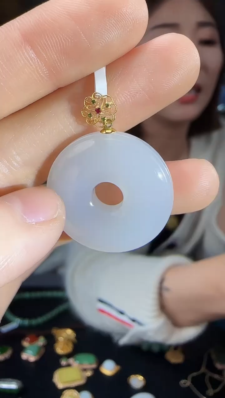 【闪购商品】和田玉吊坠(不含链)18K金镶嵌1