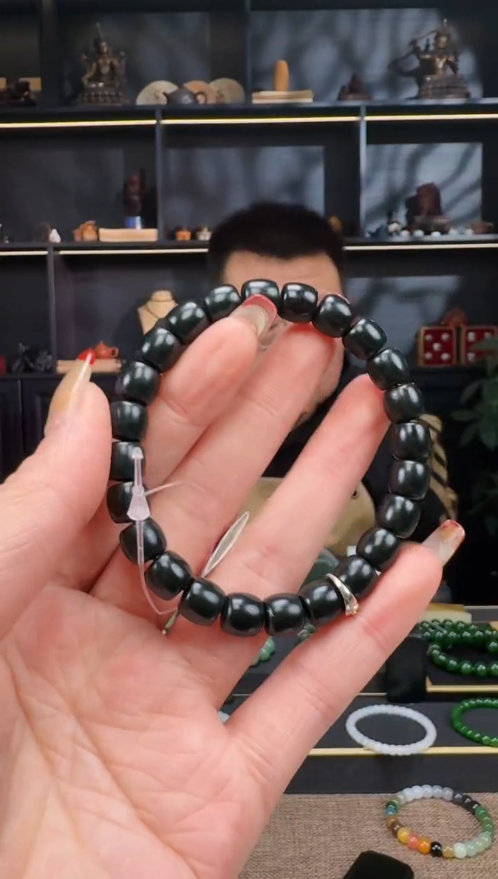 【闪购商品】和田玉-未镶嵌9mm黑青极致弧手串