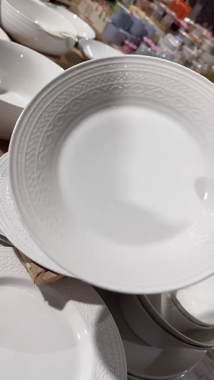 陶瓷浮雕云朵深盘 微瑕 凑满20元包邮