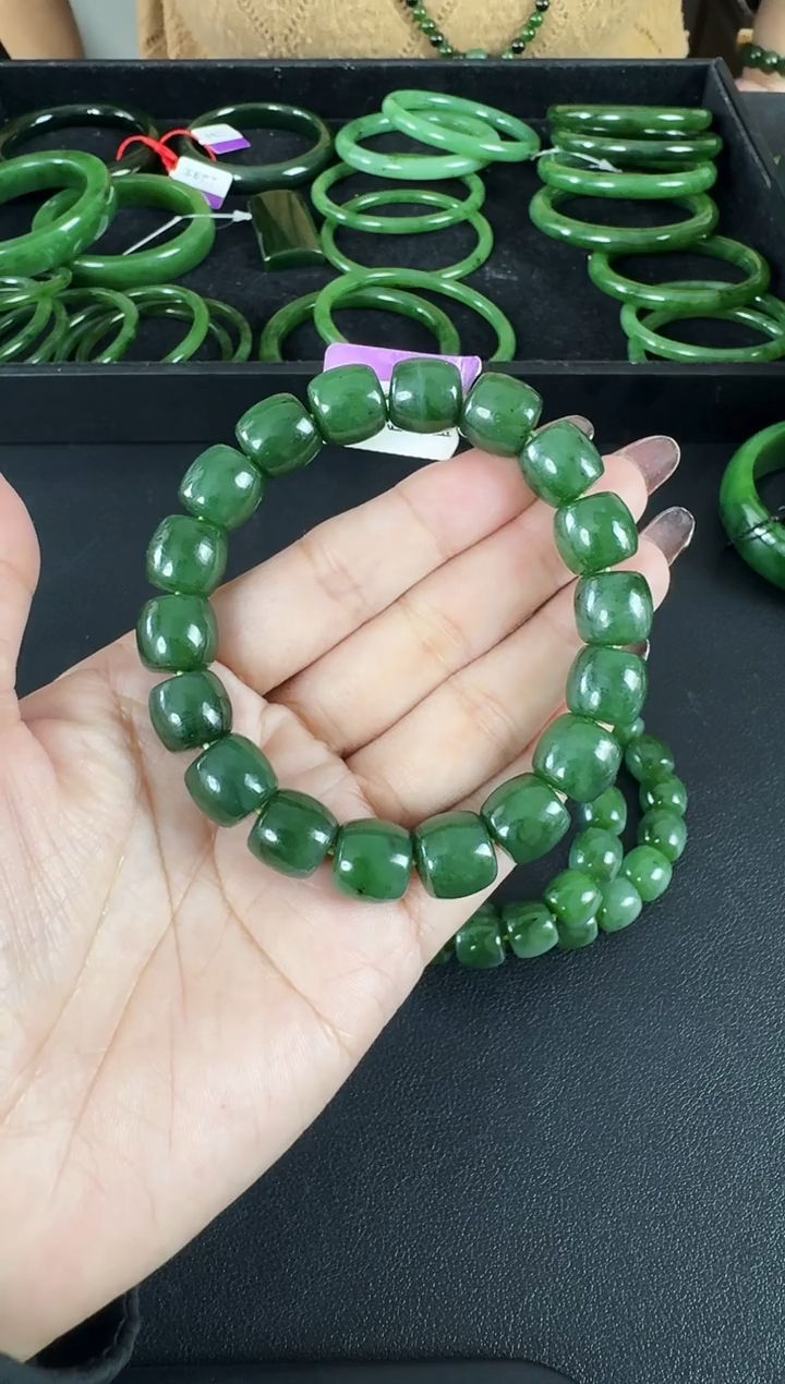 颈饰未镶嵌和田玉（碧玉）手串约11*12MM多样性发一