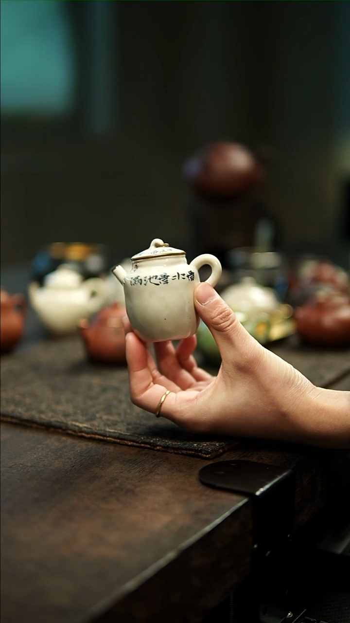 【闪购商品】马一鸣白泥手捏正把壶